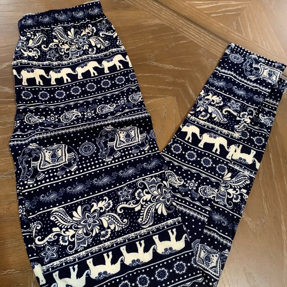 Blue Elephant Leggings - Picture 1 of 1